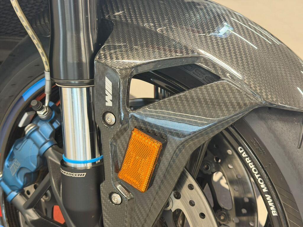 M 1000 R
