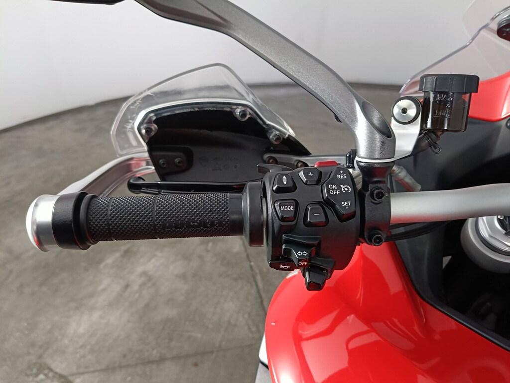 MULTISTRADA V4
