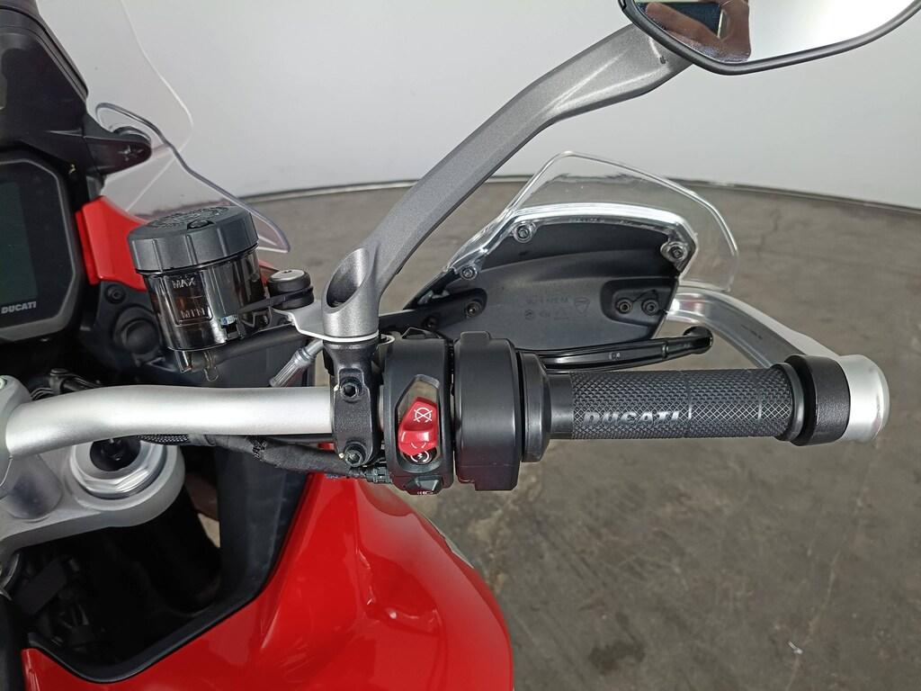 MULTISTRADA V4