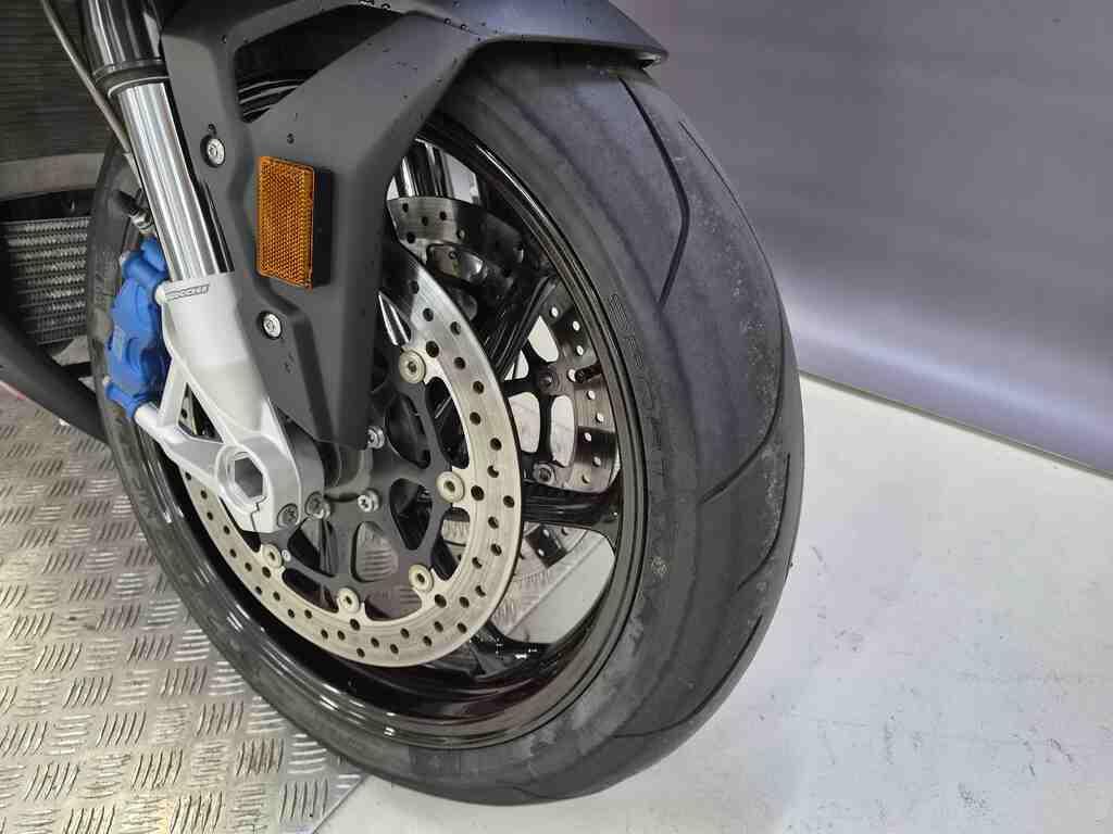 M 1000 RR