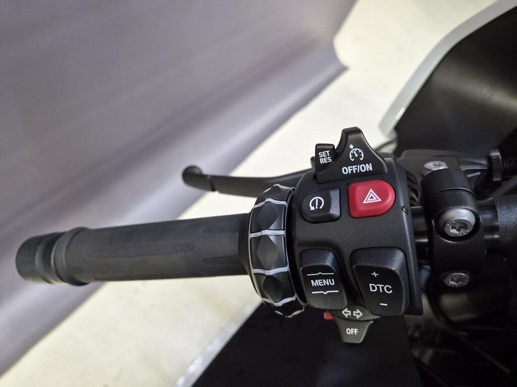 M 1000 RR
