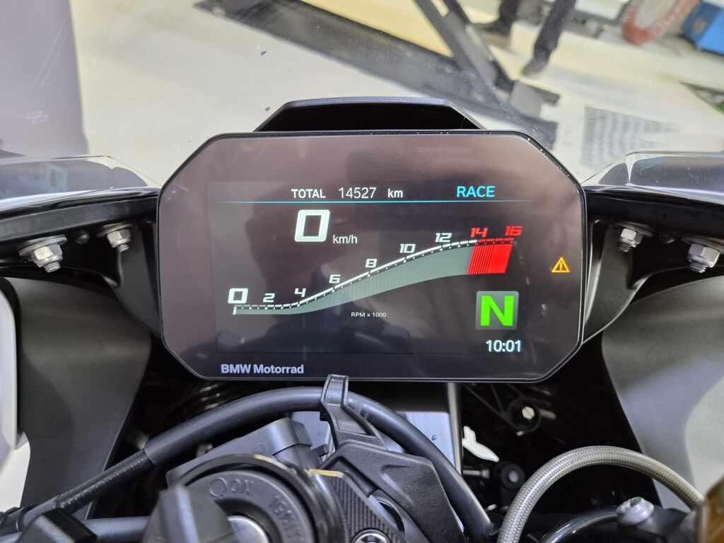 M 1000 RR