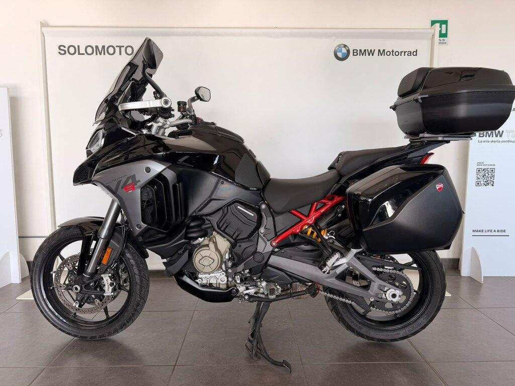 MULTISTRADA V4