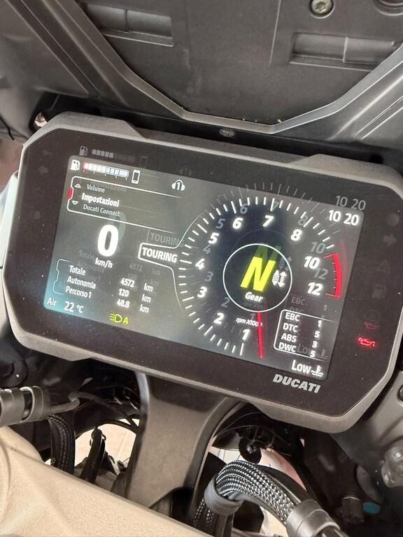 MULTISTRADA V4