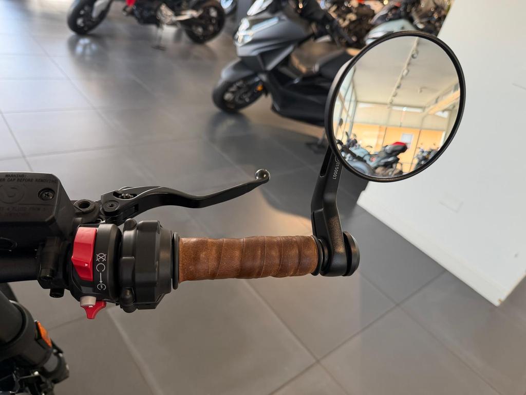 SCRAMBLER 800