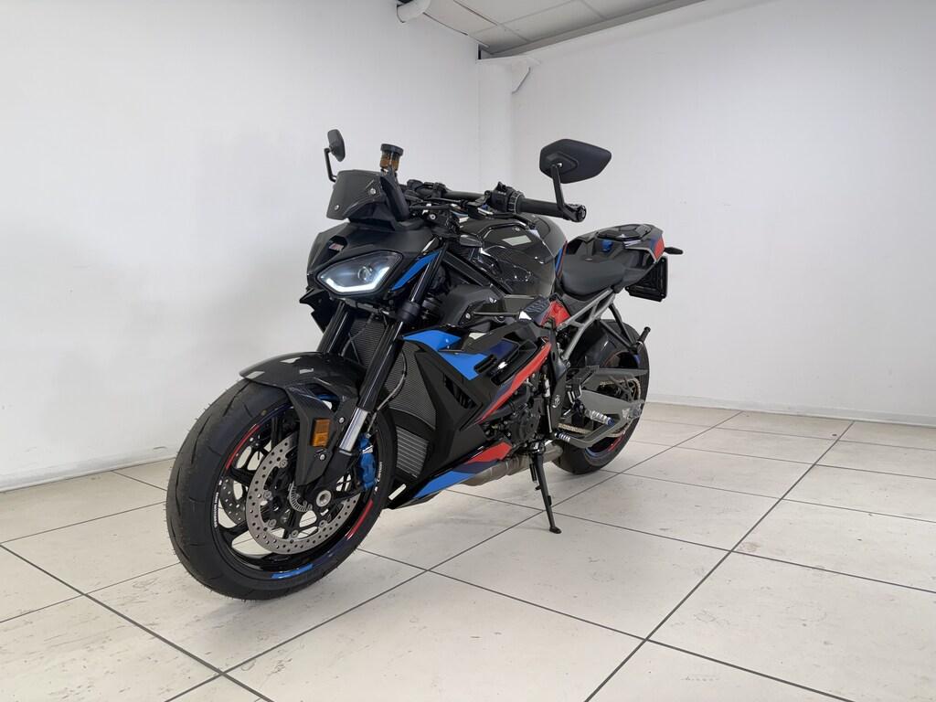 M 1000 R