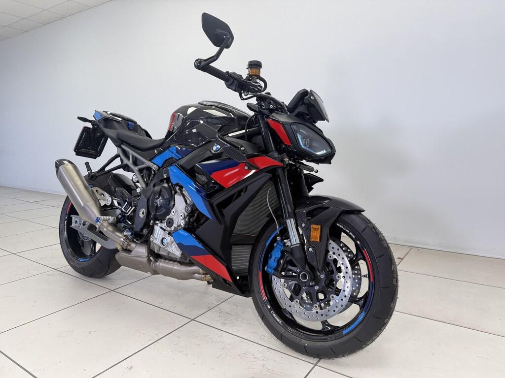 M 1000 R