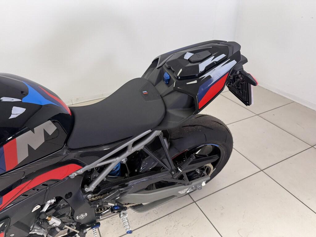 M 1000 R