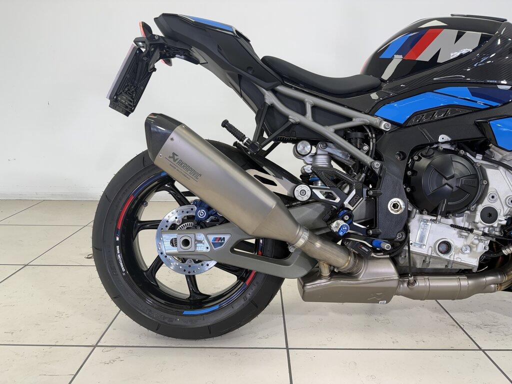 M 1000 R