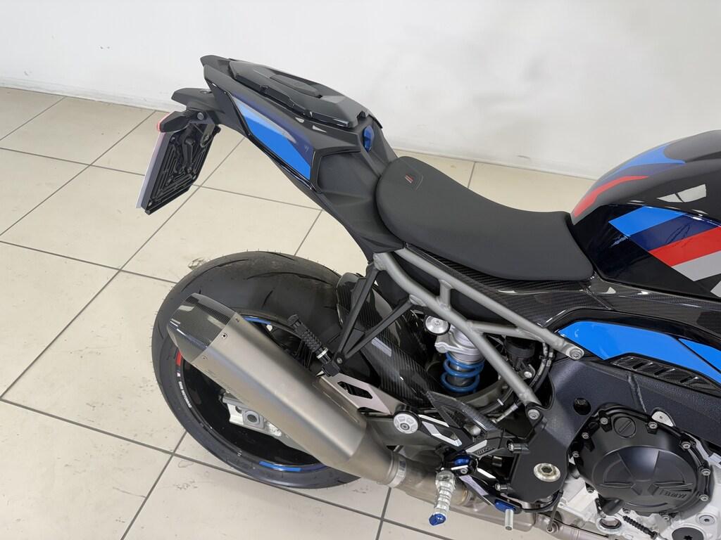M 1000 R