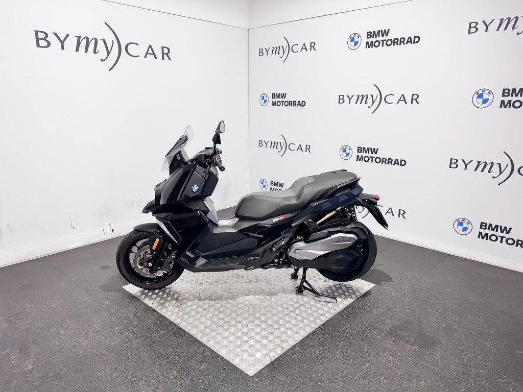 C 400 X