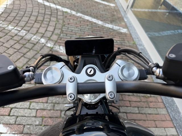 R 12