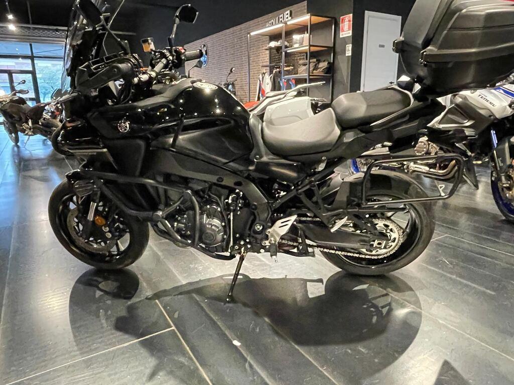 TRACER 900