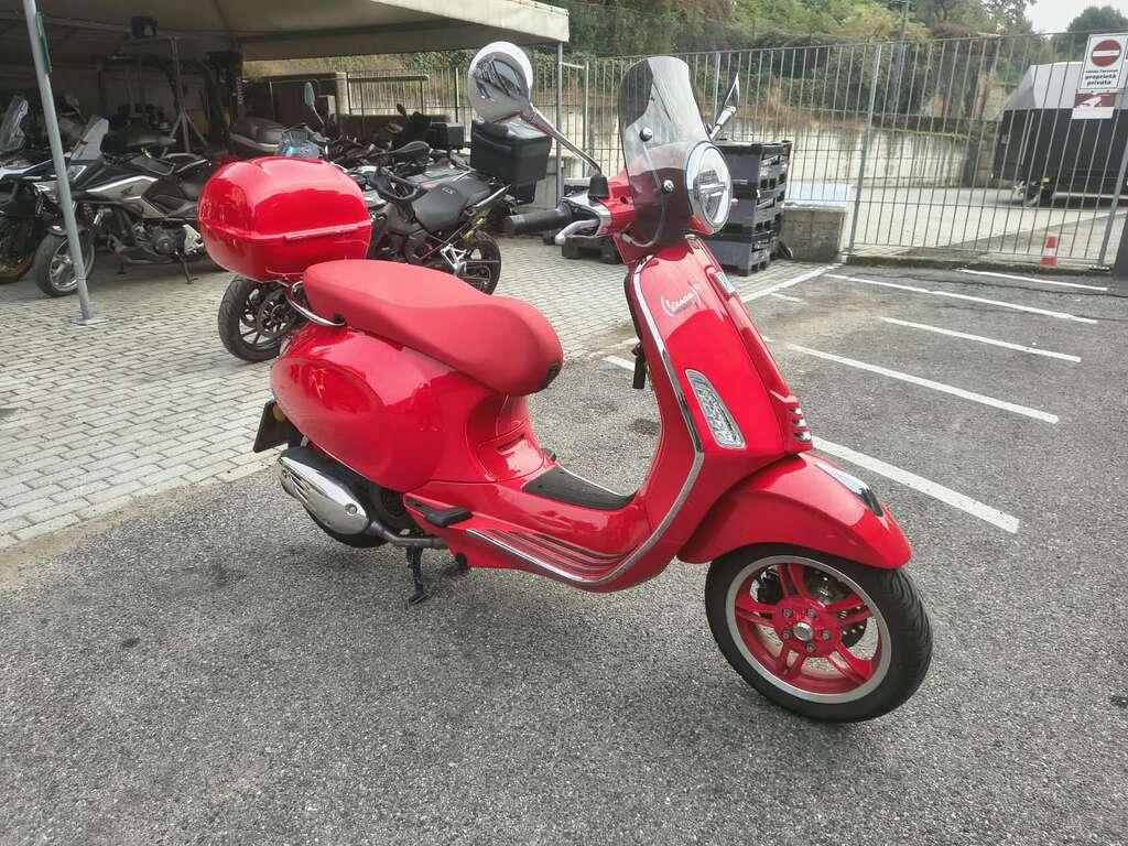 VESPA PRIMAVERA 125