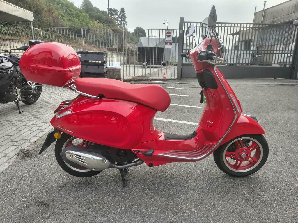 VESPA PRIMAVERA 125