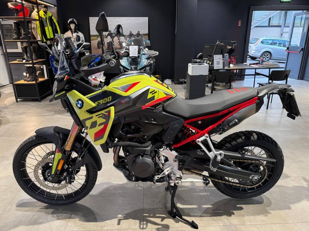 F 900 GS