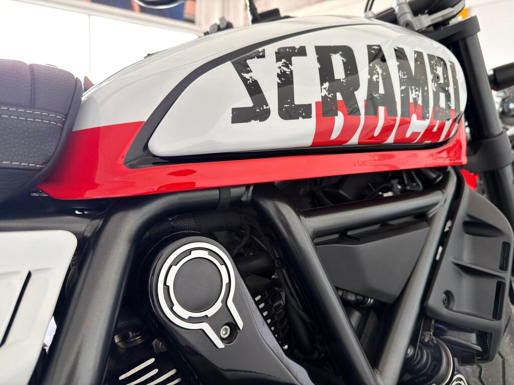 SCRAMBLER 800