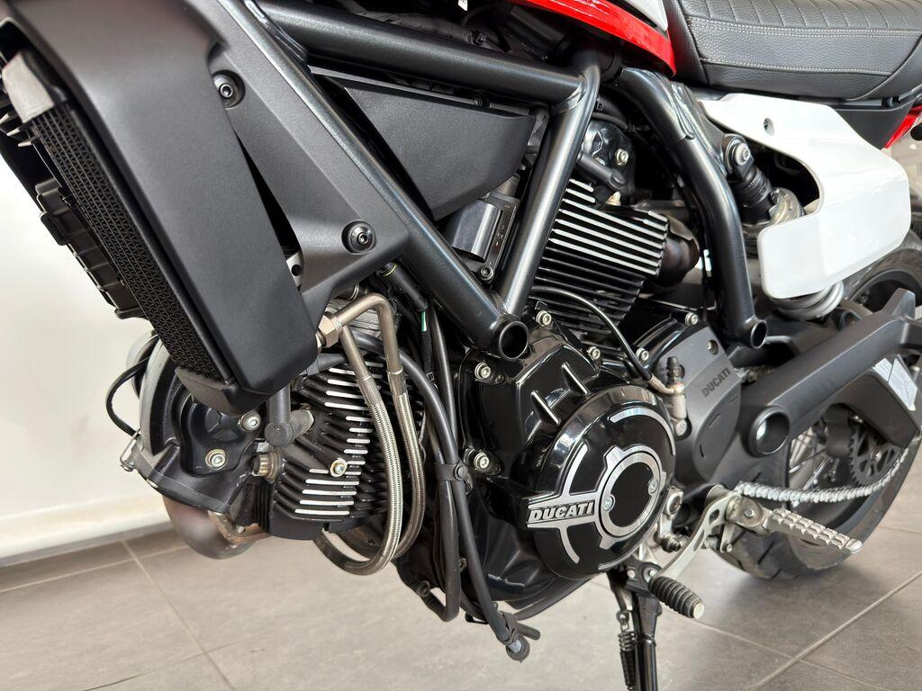 SCRAMBLER 800
