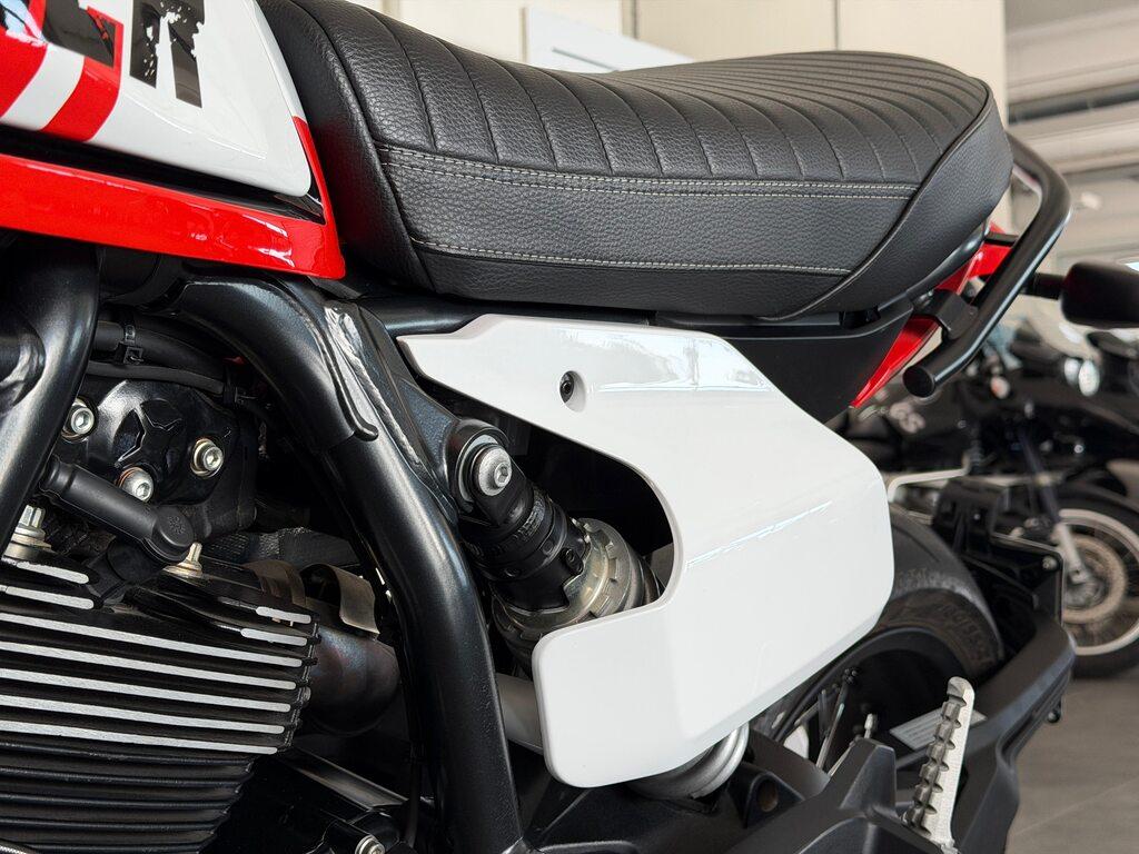 SCRAMBLER 800