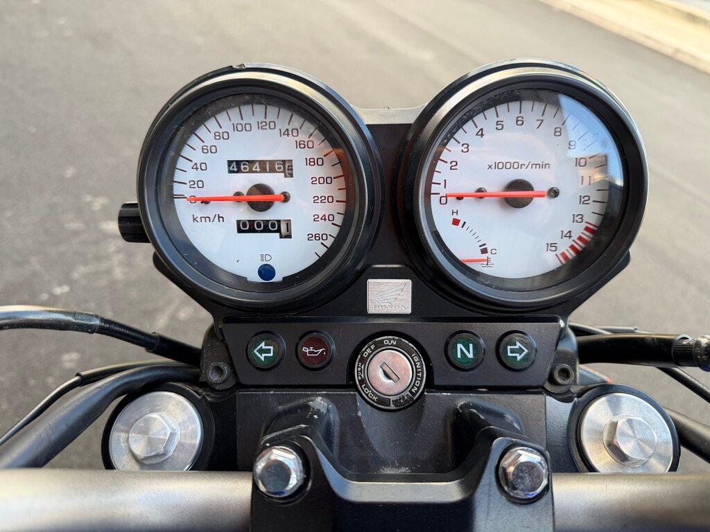 HORNET 600
