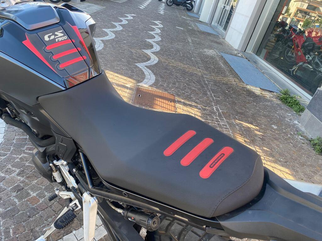 F 900 GS