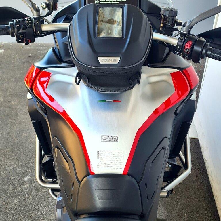MULTISTRADA V4