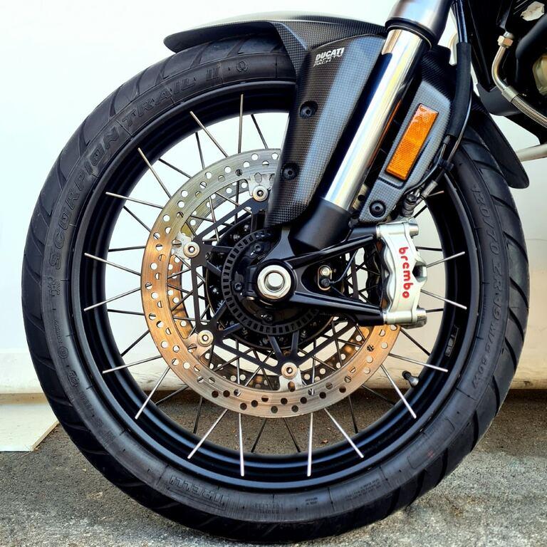 MULTISTRADA V4