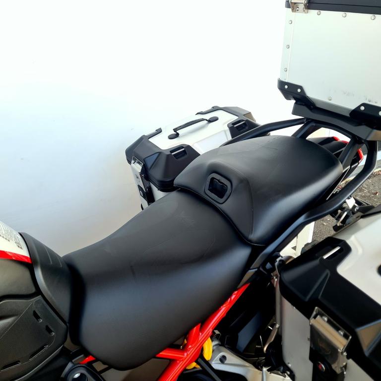 MULTISTRADA V4