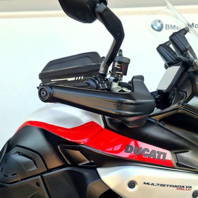 MULTISTRADA V4