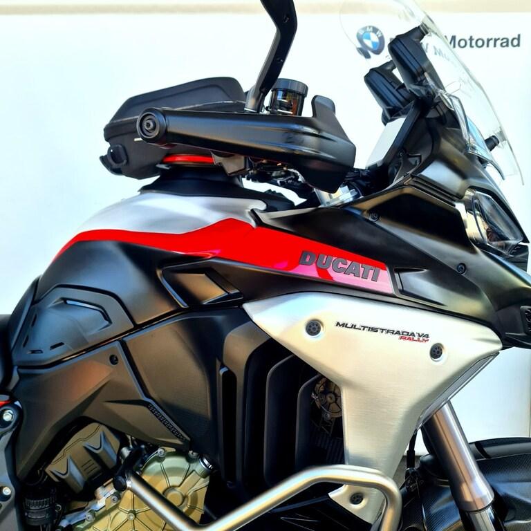 MULTISTRADA V4