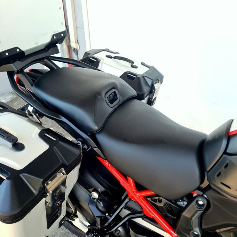 MULTISTRADA V4