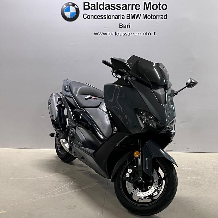 T-MAX 560