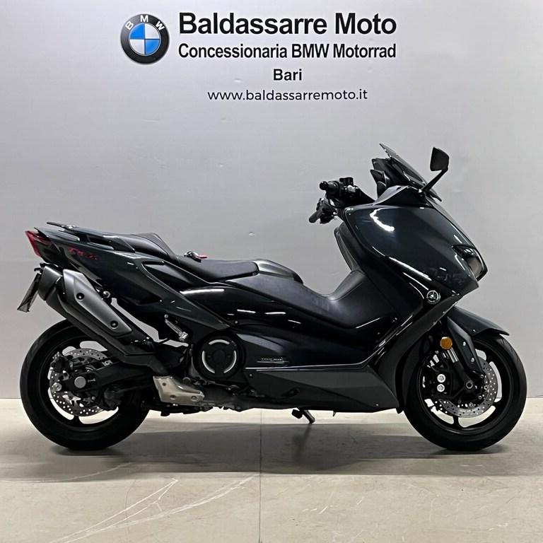 T-MAX 560