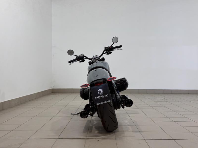 R 18