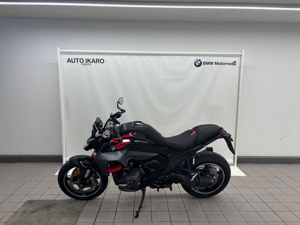 R 1300 R