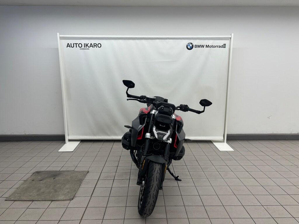 R 1300 R