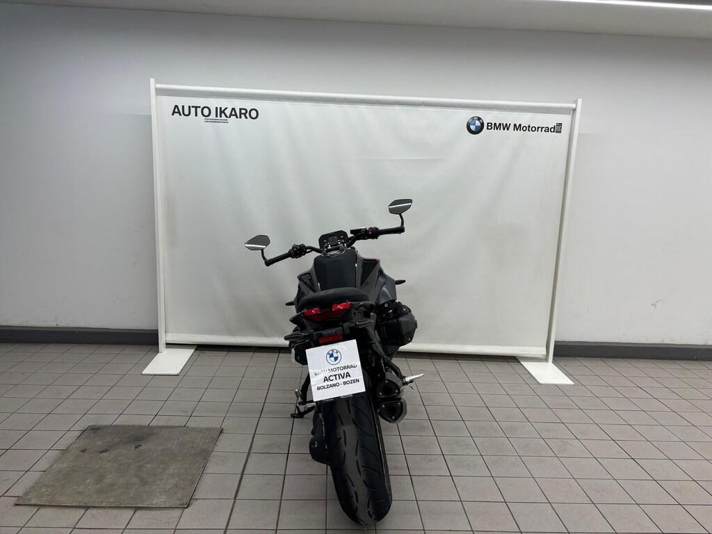 R 1300 R