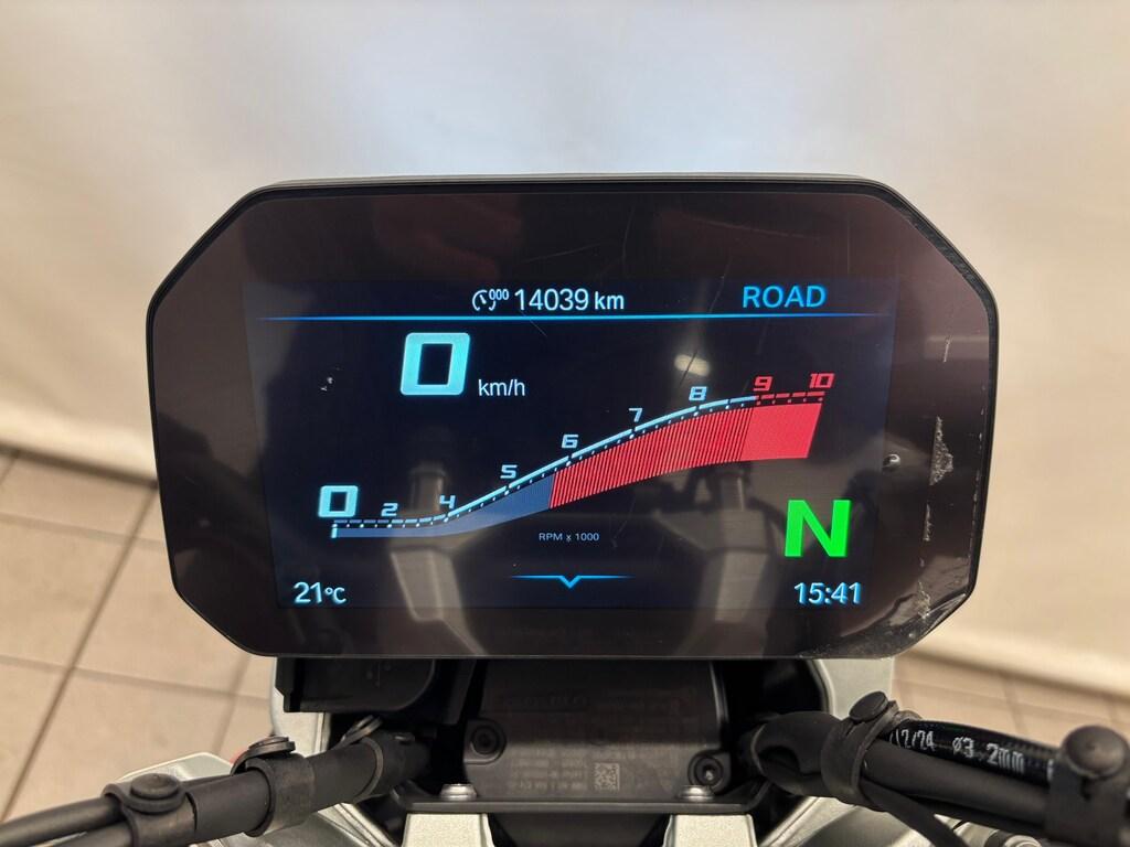 R 1300 R
