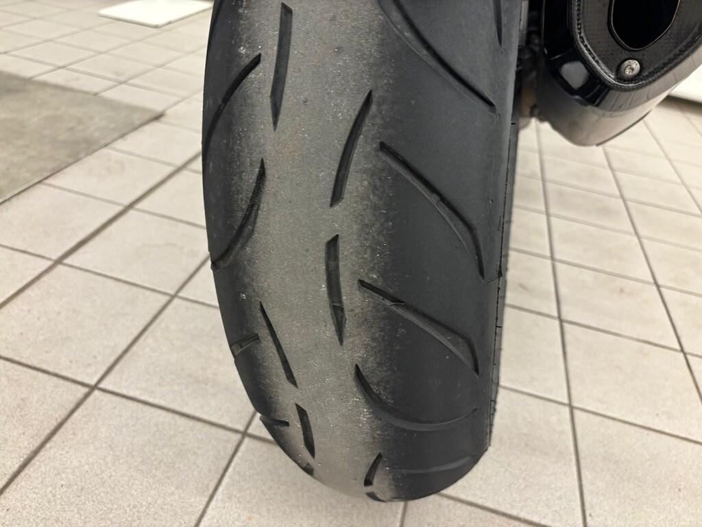 R 1300 R