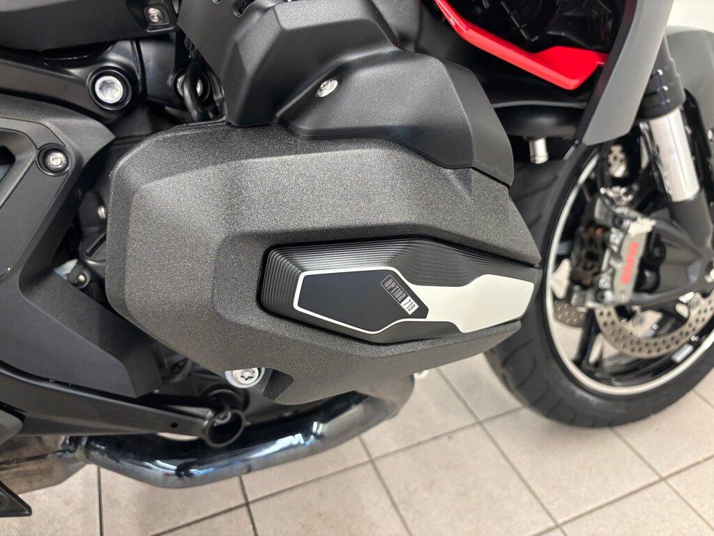R 1300 R