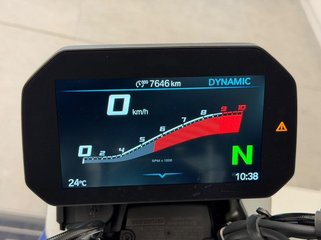 R 1300 R