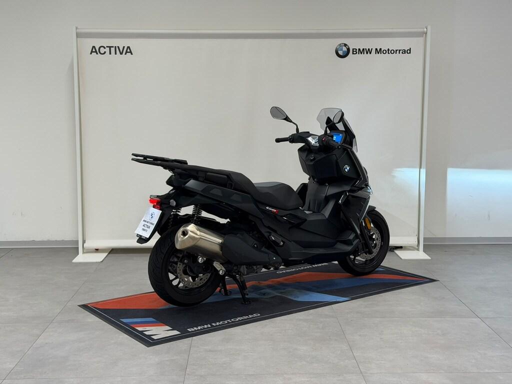 C 400 X