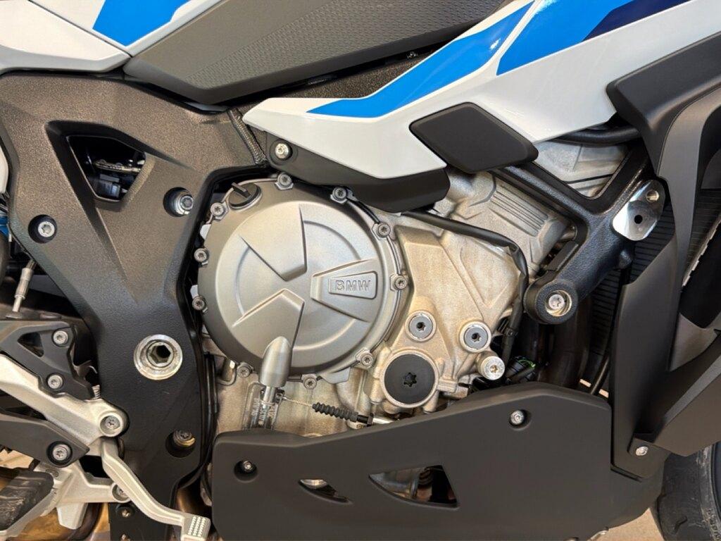 M 1000 XR