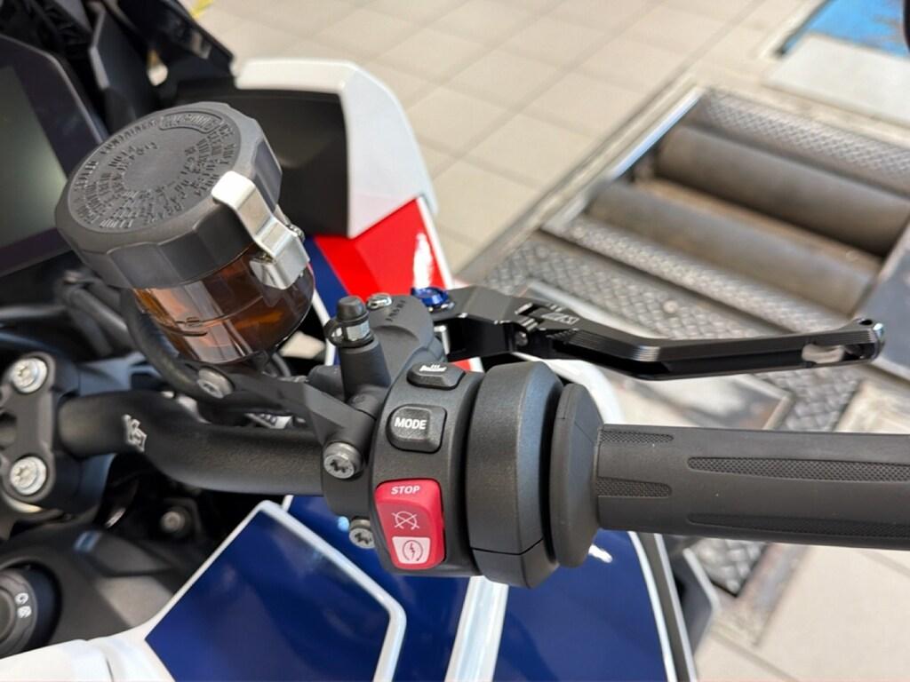 M 1000 XR