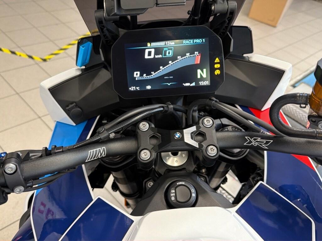 M 1000 XR