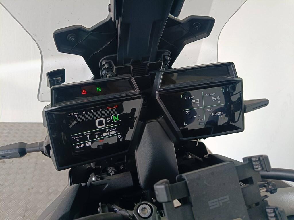 TRACER 900