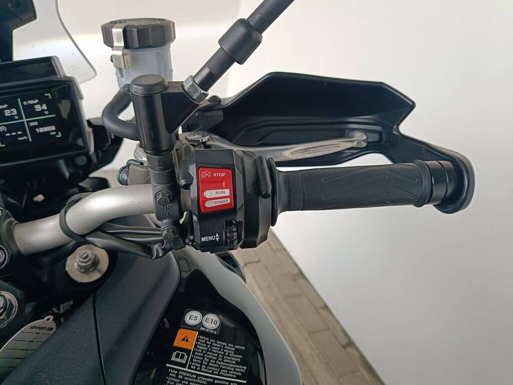 TRACER 900