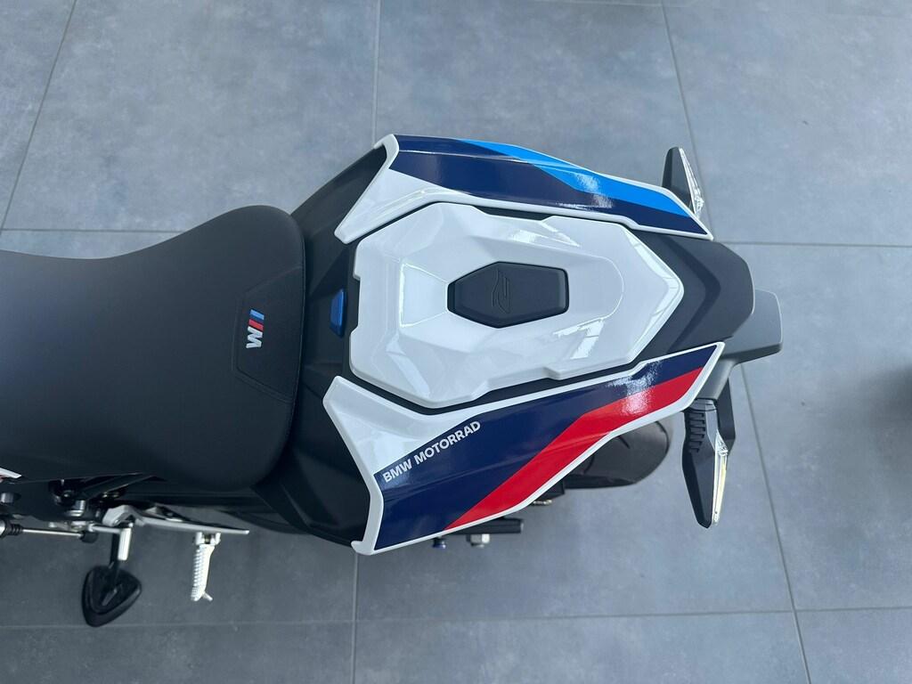 M 1000 R