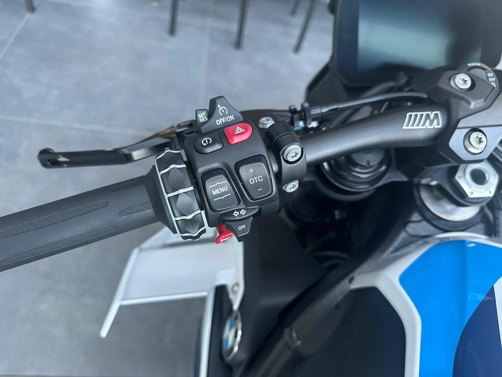 M 1000 R