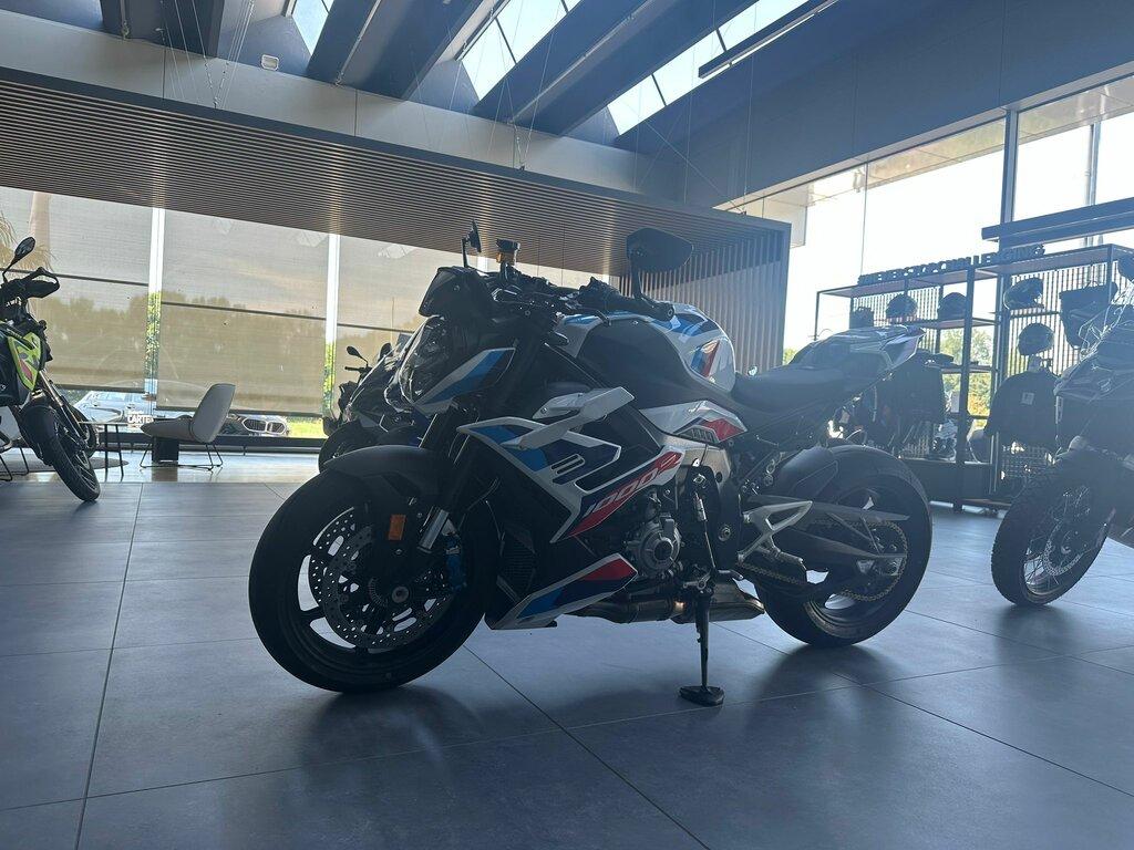 M 1000 R